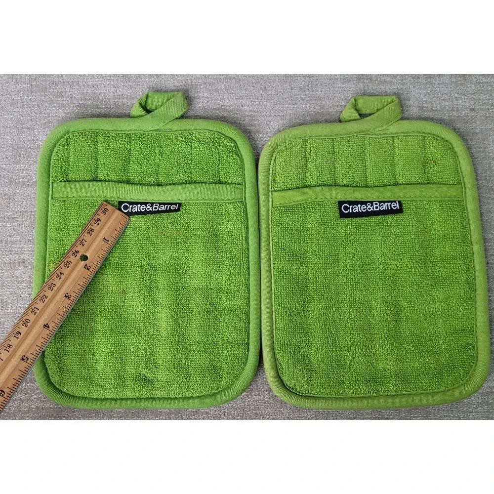 Crate & Barrel 8pc Kitchen Set Lime Green Oven Mitts Pot Holders Dish Towels